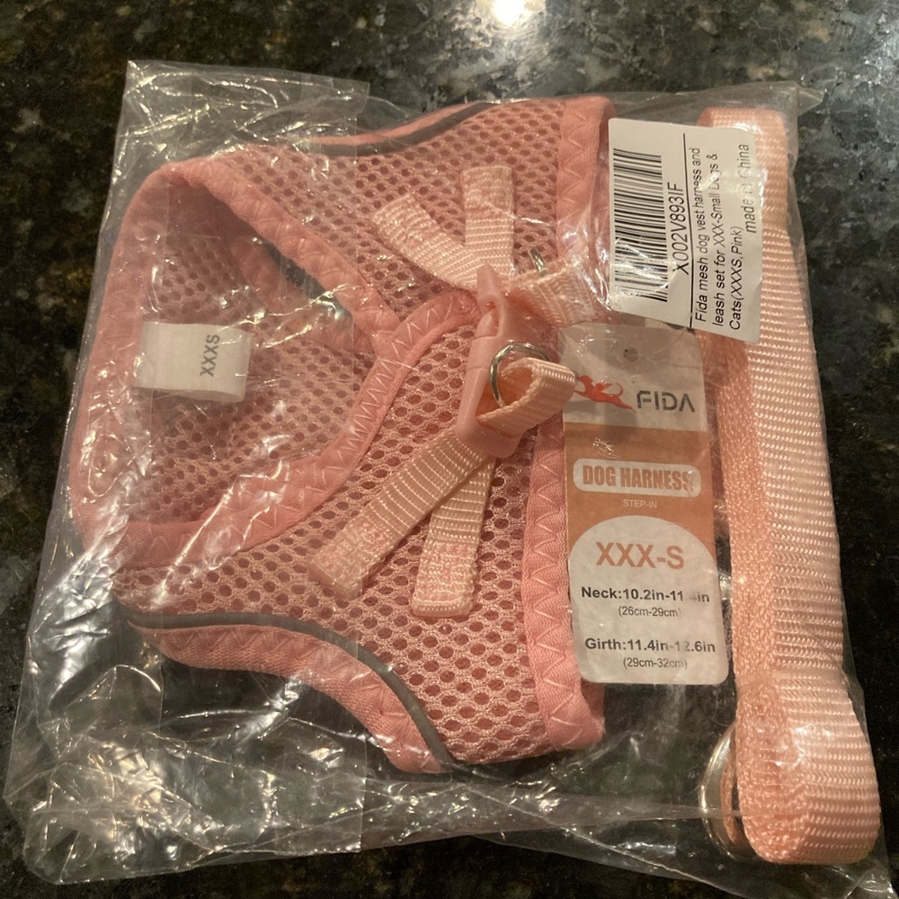 FIDA Dog Harness and Leash, Pink Size XXX-S. New in Original Packaging.